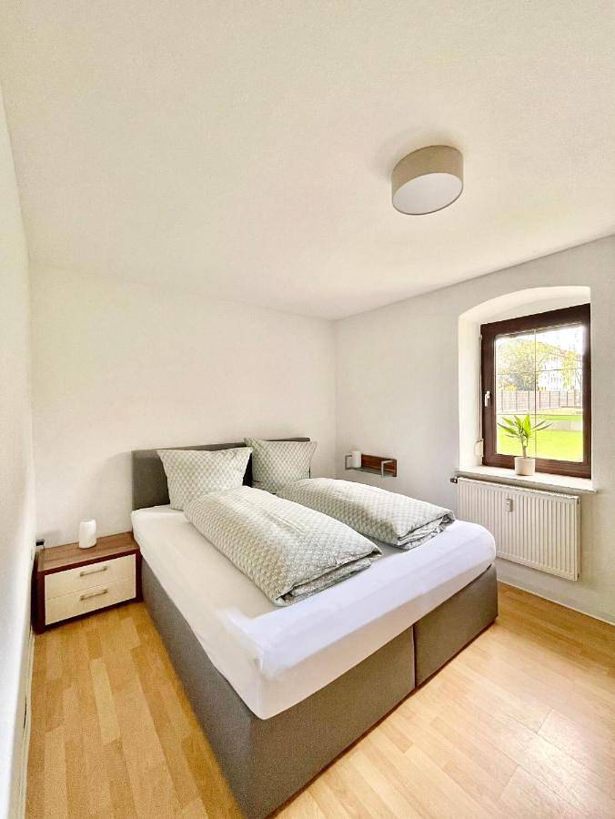 Ferienwohnung für 4 Personen, mit Terrasse und Ausblick in Heidenau