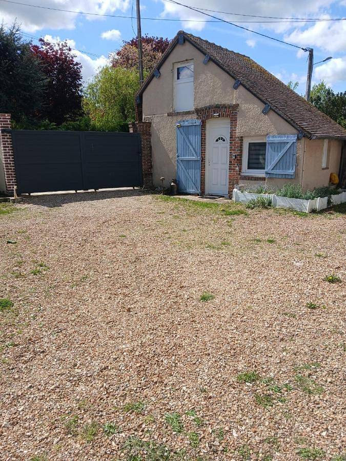 Location de vacances pour 5 personnes, avec terrasse, animaux acceptés à Muzy