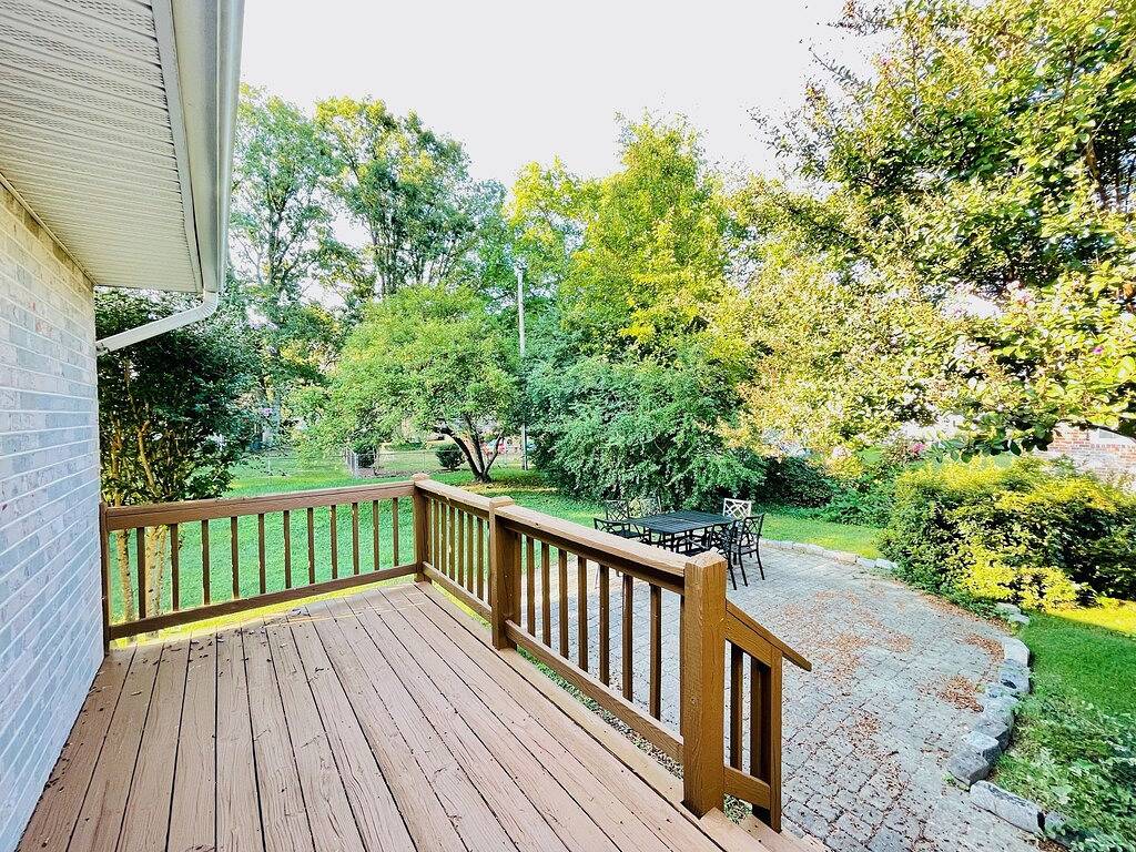 Beautiful, cozy ranch home! Private backyard! in Henrico County