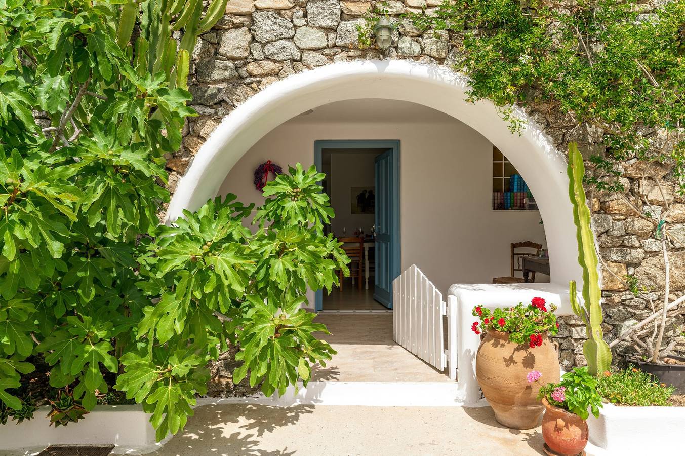 Vacation Rental for 5 People in Mykonos, Cyclades