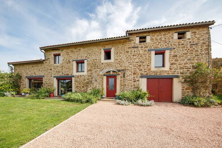 Chambre d’hôte pour 6 personnes, avec jardin à Vernet-la-Varenne