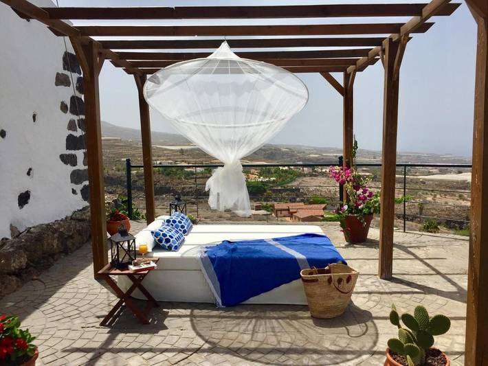 Casa rural para 2 personas, con vistas además de jardín y piscina, Familias con niños en Guía de Isora - 2