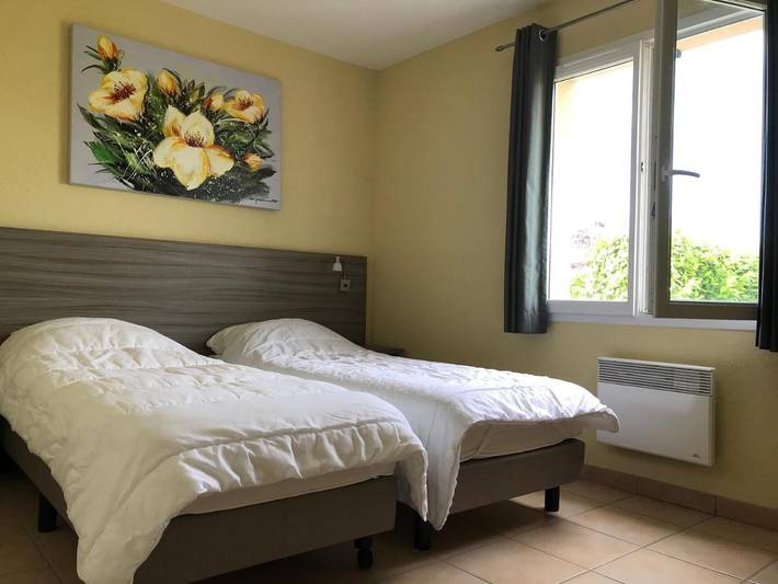 Location de vacances pour 6 personnes, avec jardin et bassin pour enfant ainsi que piscine et vue, animaux acceptés à Les Forges - 3