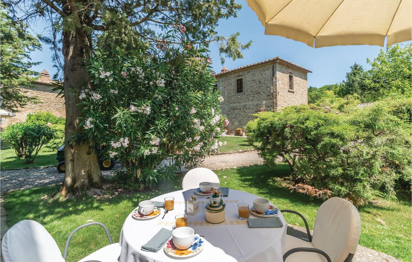 Geheel vakantieappartement, Cortona Zwembad Appartement, Parkeerplaats & Keuken in Cegliolo, Provincie Arezzo