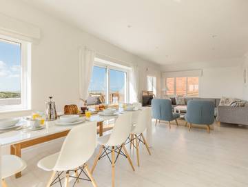 Holiday Rental for 9 People in Havant, Hampshire, Photo 3