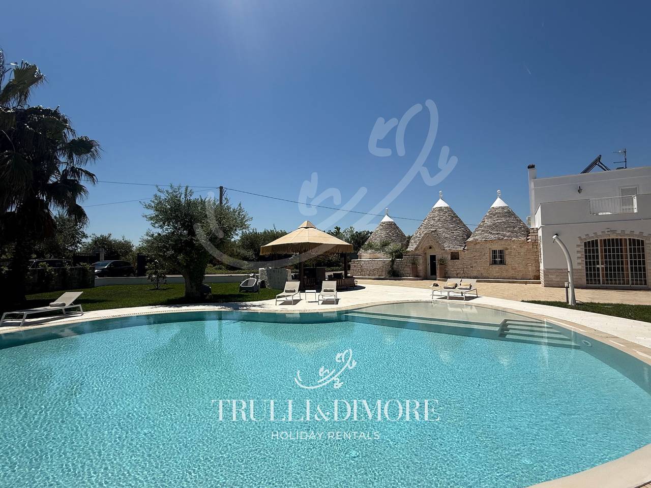 Td Trulli Bruco Large Pool for Family Fun in Monopoli, Provincia di Bari