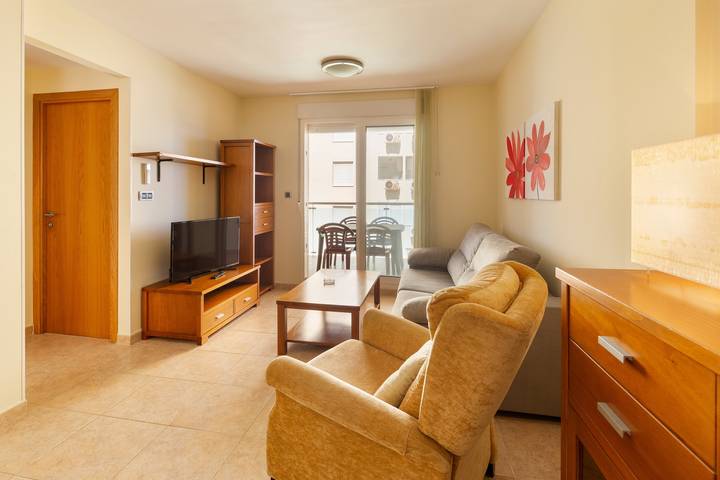 Apartamento entero, Apartamento 'Dos Mares - 106' con vistas al mar, Wi-Fi y aire acondicionado in Tomas Maestre Marina (La Manga), San Javier