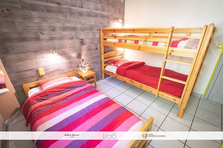 Location de vacances pour 15 personnes, avec jardin et sauna ainsi que terrasse et jacuzzi, animaux acceptés à Gèdre - 4