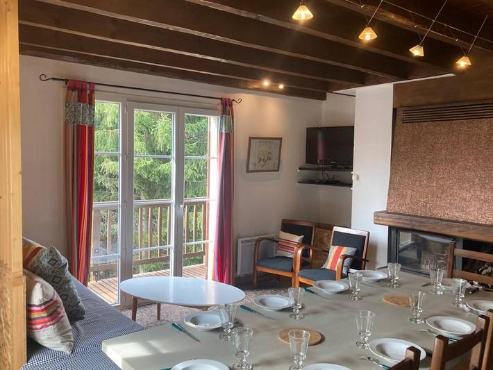 Chalet pour 9 personnes, avec terrasse ainsi que vue et jardin, animaux acceptés à Matemale - 4