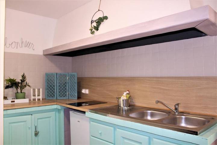 Location de vacances pour 2 personnes, avec piscine et jardin à Morières-lès-Avignon - 2