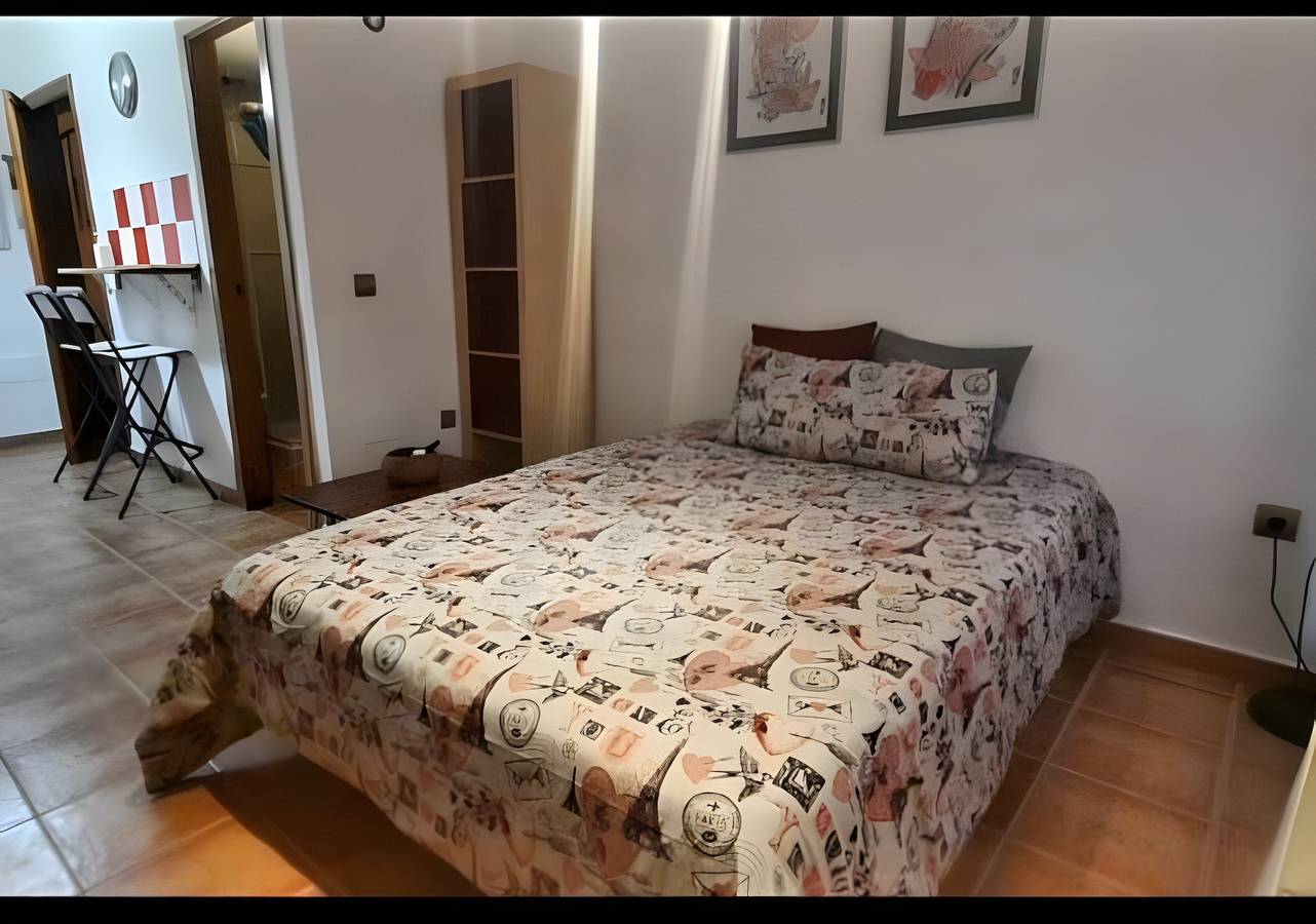 Estudio entero, Apartamento La Merced – Encanto y ubicación privilegiada en el corazón de Málaga in Málaga Centro, Málaga