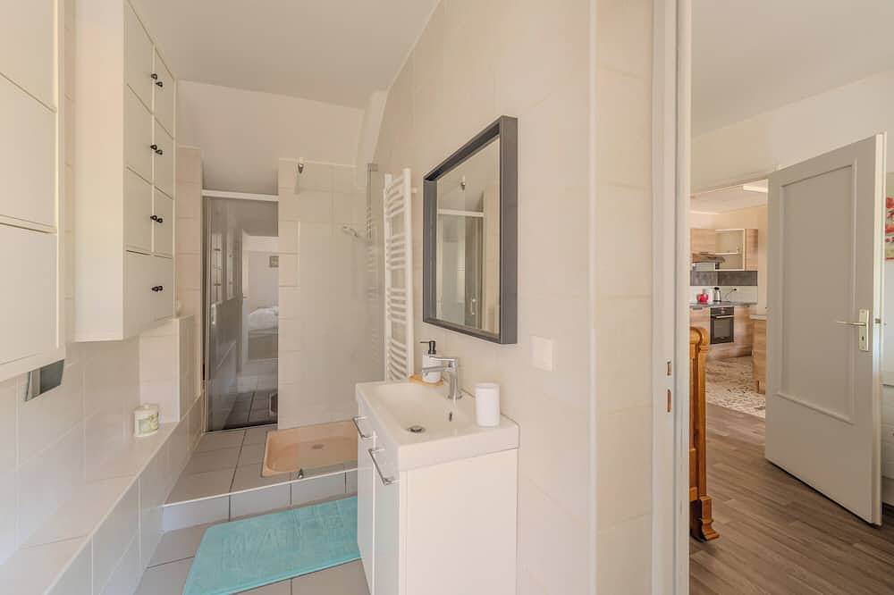 Apartamento entero, La  Grande Terrasse - Bbq - Petfriendly in Gargenville, Yvelines