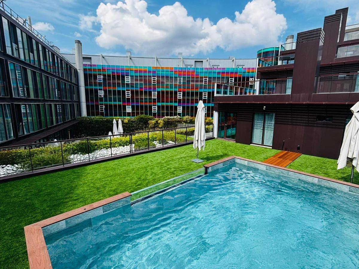 Hotel Jardines de Uleta Suites in Vitoria-Gasteiz, Cordillera Cantábrica