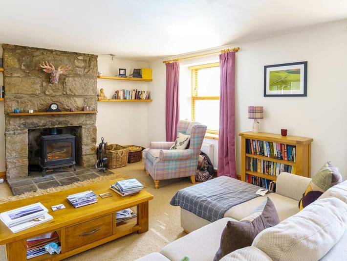 Holiday rental for 9 people, with view and garden, with pets in Braemar