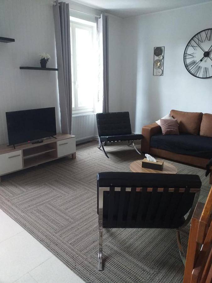 Gîte pour 4 personnes, avec vue, animaux acceptés à Sedan