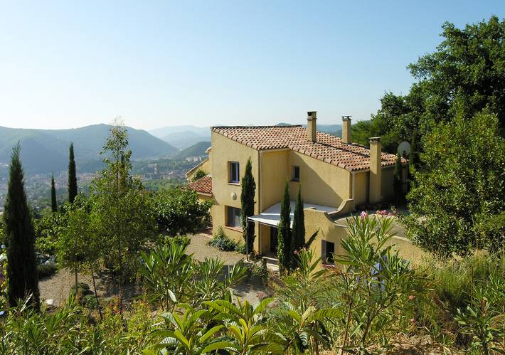Gîte pour 7 personnes, avec piscine à Lodève