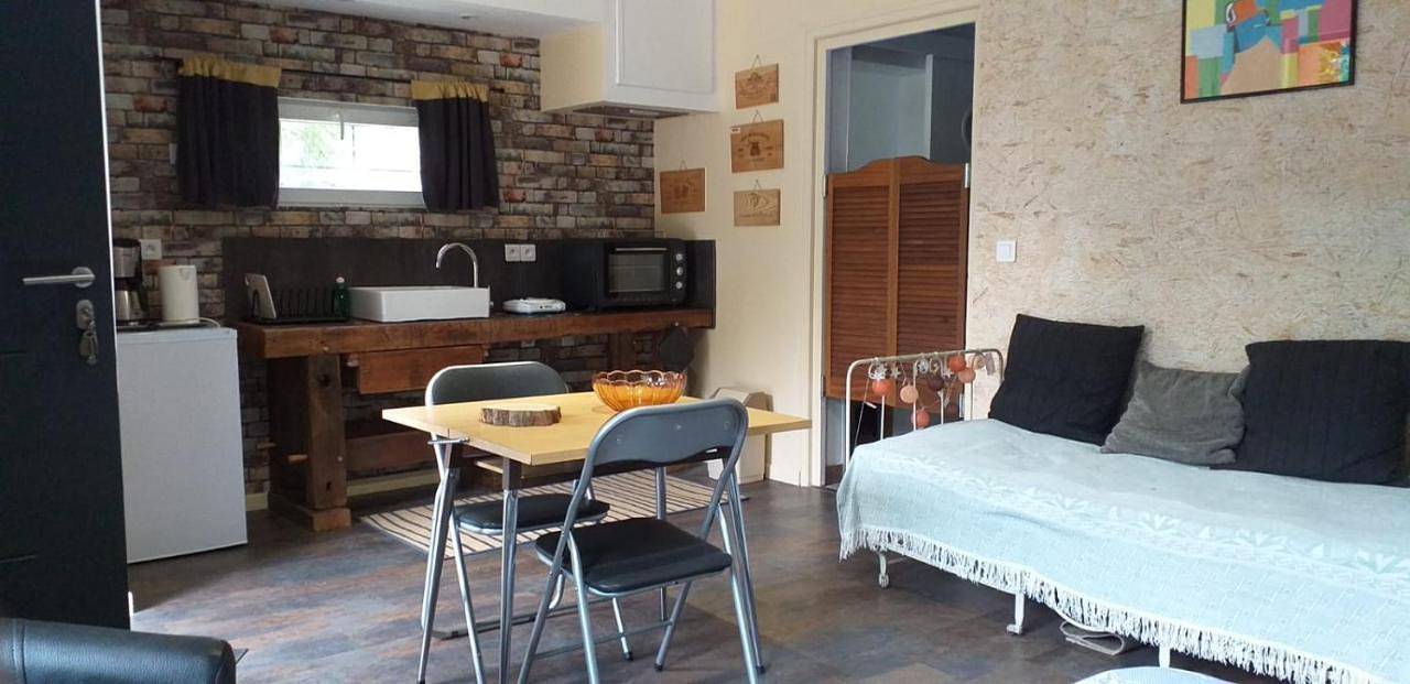 Appartement entier, One-Bedroom Apartment in Chécy, Vallée de la Loire