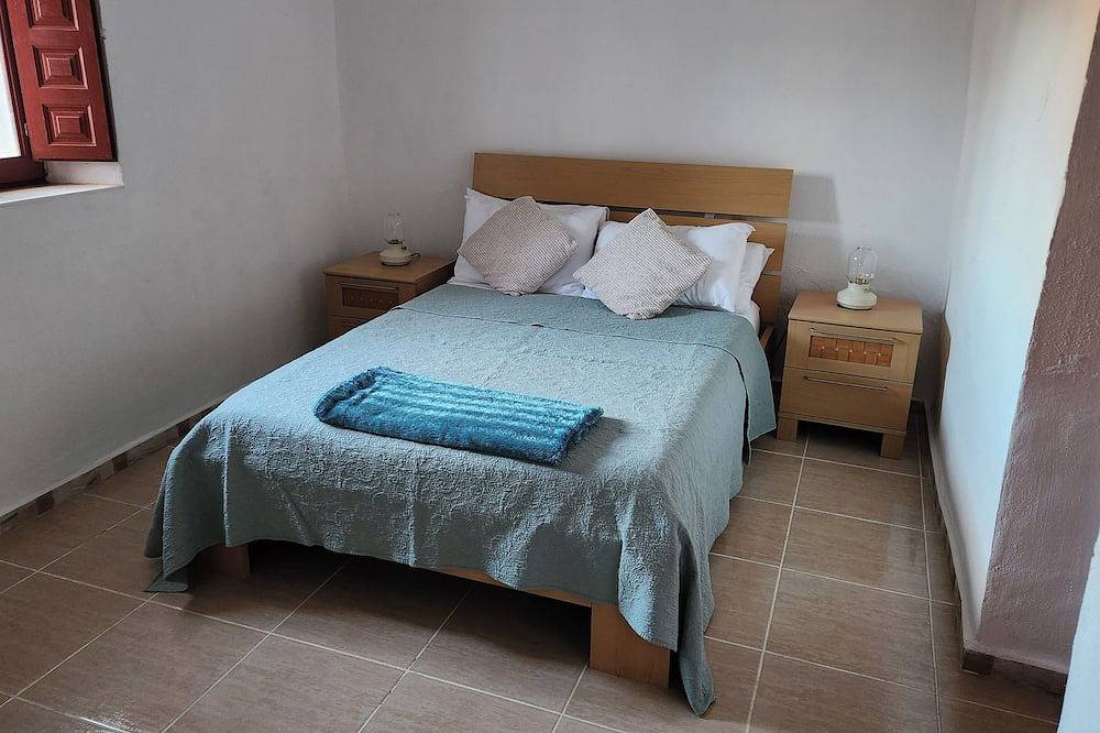 Geheel appartement, Casita-1 To 2Guests-Pool-Patio-Bbq-Parking in Huércal-Overa, Almería Provincie