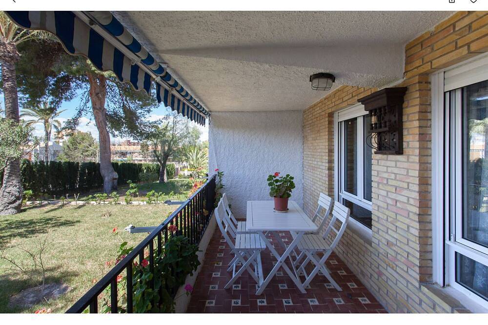 Ganze Wohnung, Quiet area in Cabo de Las Huertas, 5 min from the beach. in El Cabo de las Huertas, San Juan Playa