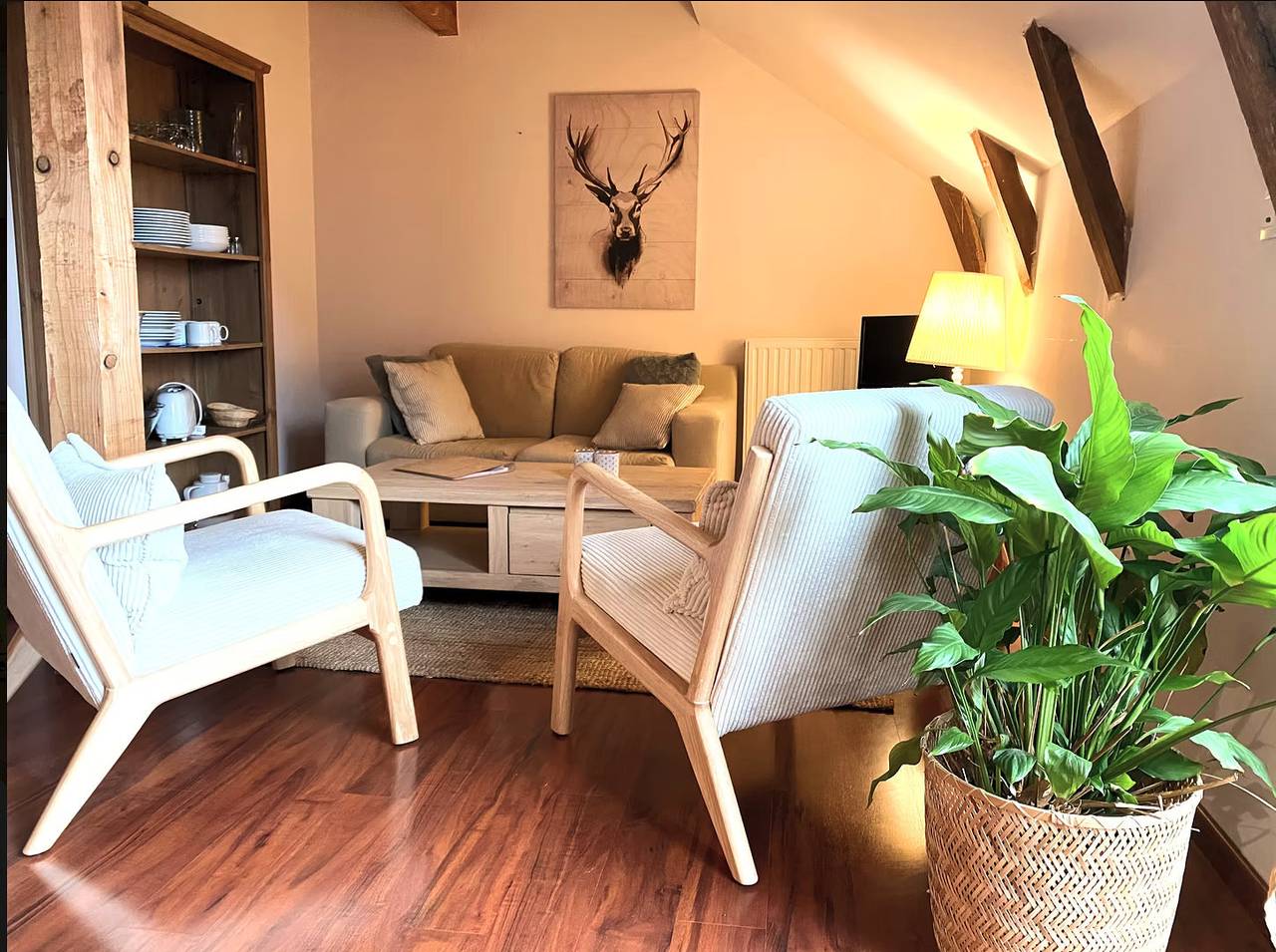 Appartement entier, Clos Saint Sauves - Crocus in Saint-Sauves-d'Auvergne, Parc naturel régional des Volcans d'Auvergne