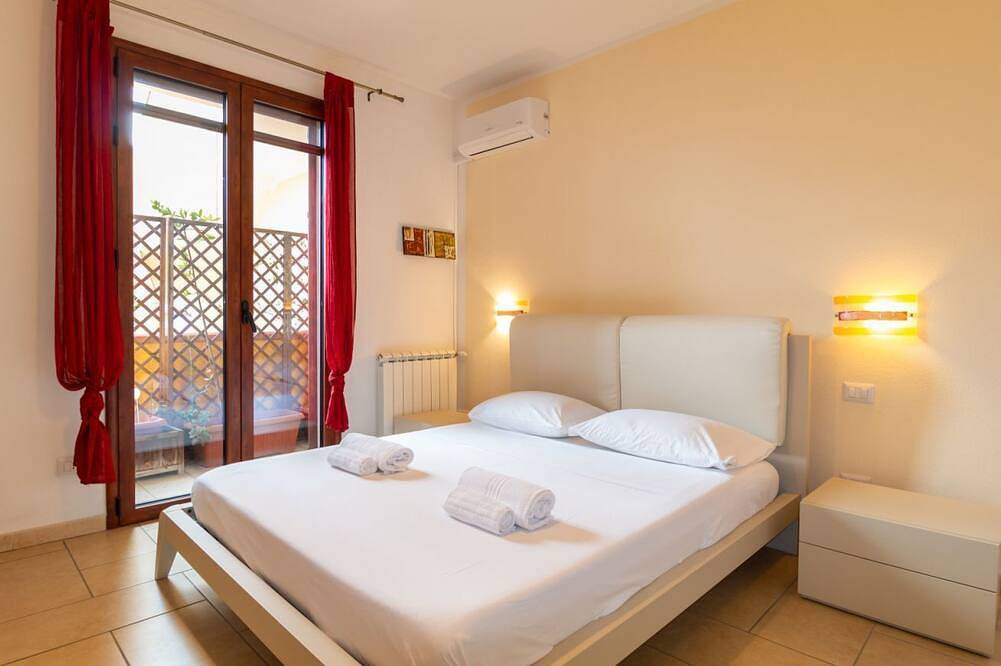 Entire apartment, Civico 89-Urban Retreat in Oristano, Campidano