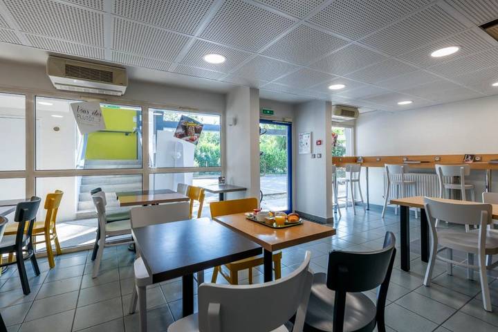 Hôtel pour 2 personnes, animaux acceptés à Boulazac - 2