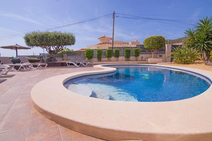 Villa pour 12 personnes, avec piscine ainsi que jardin et vue à El Campello - 2