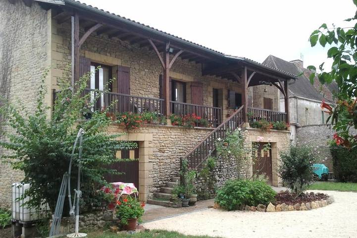 Location de vacances pour 7 personnes, avec Balcon et Jardin à Mauzac-et-Grand-Castang