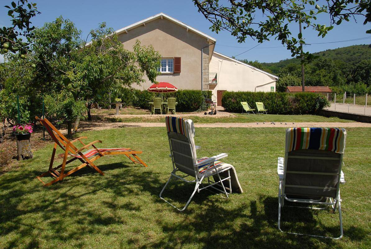 Les Vignes in Serrières, Région de Mâcon