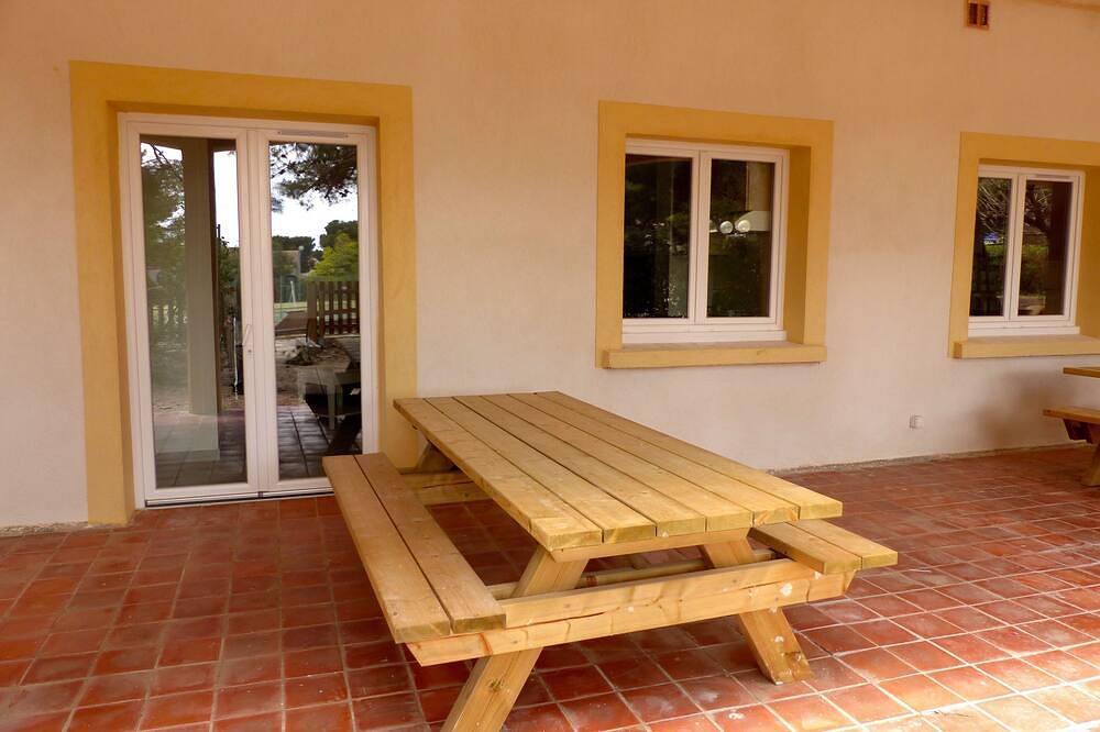 Appartement entier, Logt H des Joncas, bord de mer, à l'Ouest de Marseille, sur la Côte Bleue in La Couronne (Bouches-du-Rhône), Martigues