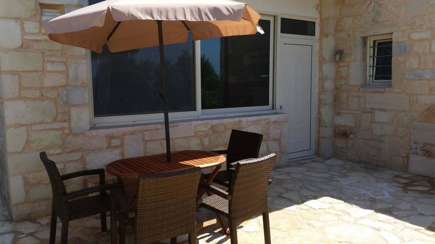 Gîte pour 3 personnes, avec balcon/terrasse, adapté aux familles dans Stalos - 3