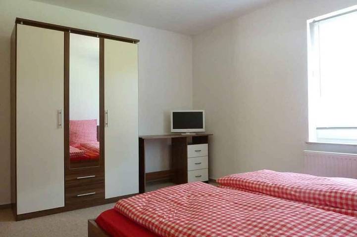 Ferienwohnung für 6 Personen, mit Terrasse und Garten in Lietzow - 2