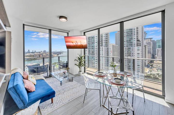 Ferienwohnung für 3 Personen, mit Ausblick und Garten sowie Pool in Miami