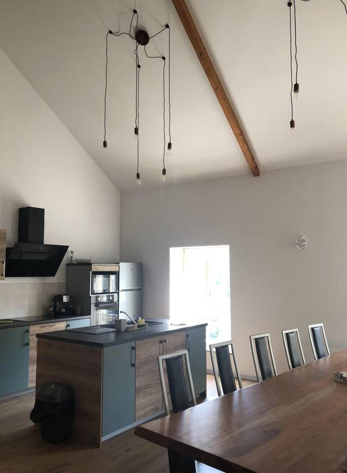 Gîte pour 12 personnes, avec sauna et jacuzzi, animaux acceptés