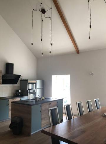 Gîte pour 12 personnes, avec jacuzzi et sauna, animaux acceptés dans le Doubs