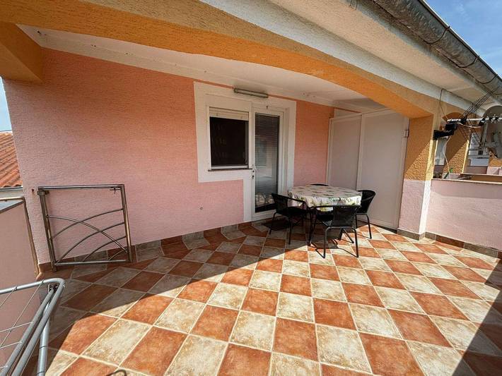 Ferienwohnung für 4 Personen, mit Balkon/Terrasse in Vrsi