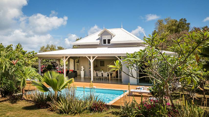 Vacation rental for 8 people, with yard, with pets in the Caribbean