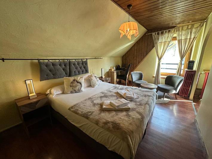 Hôtel pour 3 personnes, avec terrasse, animaux acceptés dans Office De Tourisme De Briancon - 2