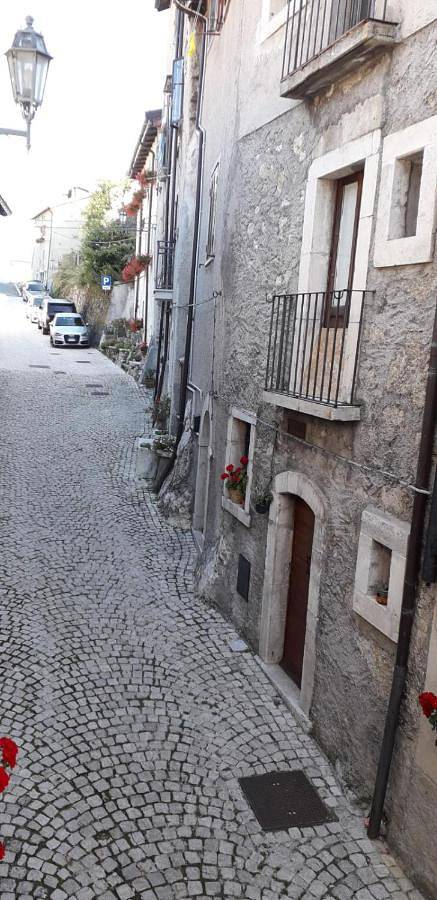 Casa vacanza per 4 persone, con Balcone e Panorama a Opi