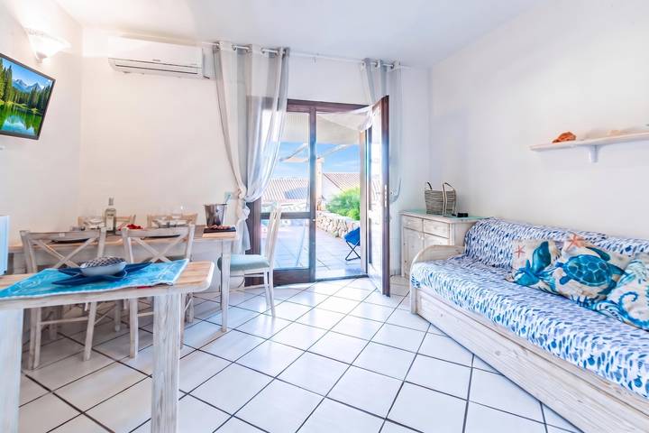 Ferienwohnung für 4 Personen, mit Terrasse und Kinderpool in Palau (Sardinien) - 3