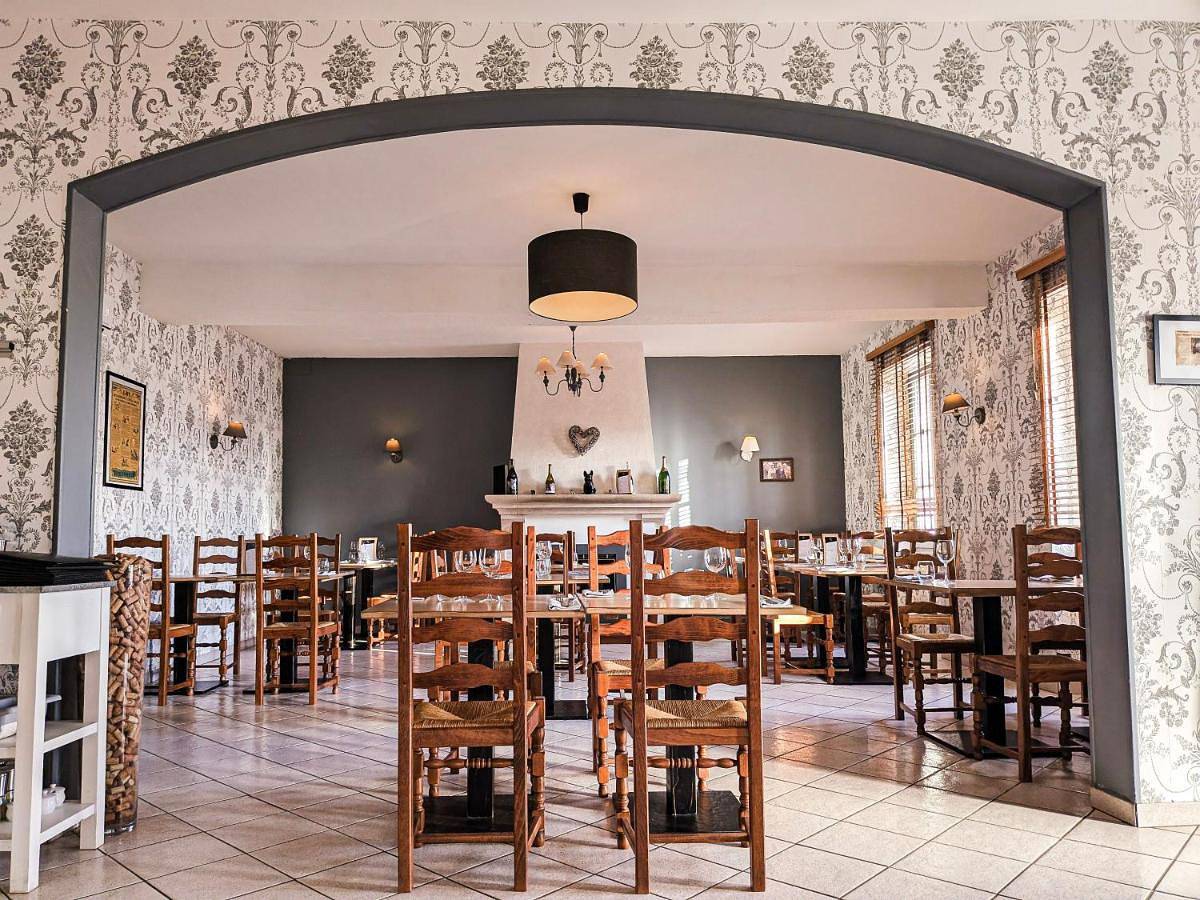 Classic Quadruple Room in Fontguenand, Vallée de la Loire