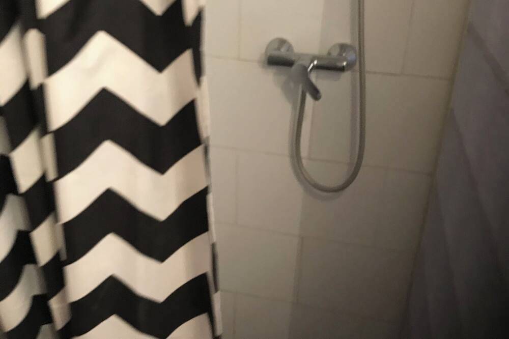 Entire apartment, Duplex Vallée De Chevreuse in Saint-Lambert-des-Bois, Parc naturel régional de la Haute Vallée de Chevreuse