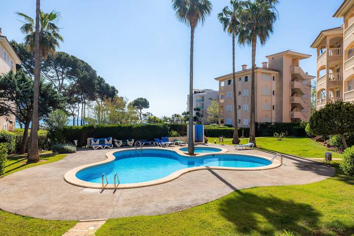 Apartamento entero, Apartamento 'Oro del Mar Iv 01' con piscina compartida, jardín compartido y Wi-Fi in Canyamel, Capdepera