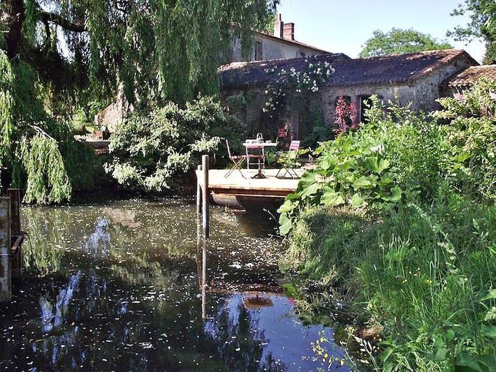 Gîte pour 4 personnes, avec terrasse et jardin à Chéméré