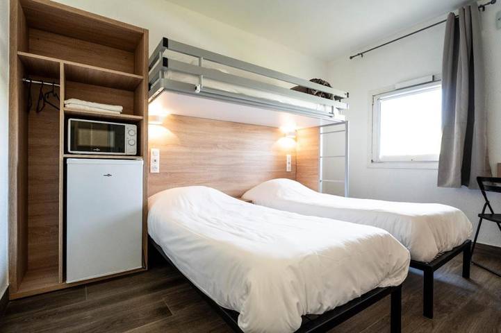 Hôtel pour 3 personnes, avec terrasse, animaux acceptés à Brignoles - 2