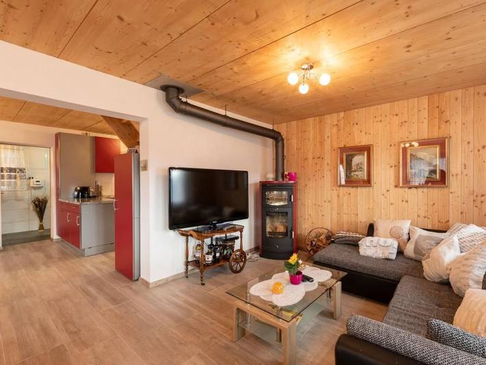 Ferienhaus für 5 Personen, mit Garten und Terrasse sowie Pool und Seeblick in der Schweiz - 4