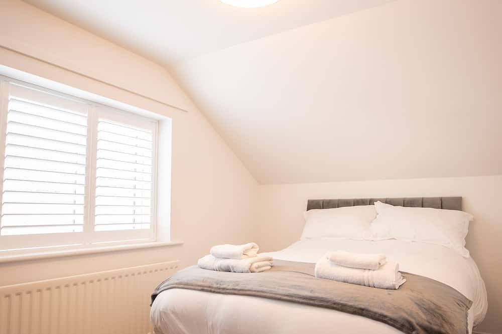 Rose Cottage Yarm - Private cottage behind Yarm High Street in Yarm, Stockton-on-Tees