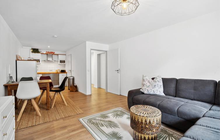 Ganze Ferienwohnung, Lakeside Bliss Apartment mit atemberaubender Aussicht in Radolfzell, Radolfzell am Bodensee
