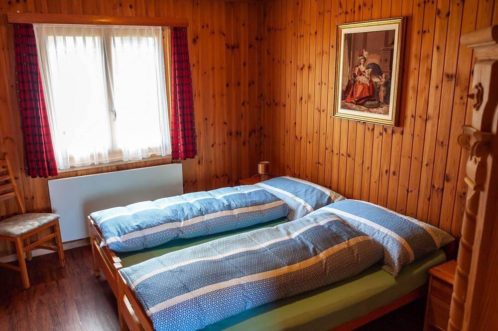 Appartement entier, Chalet Bärgsunna Appartement/Fewo, Dusche, Wc 6-Bettwohnung in Rosswald, Brig