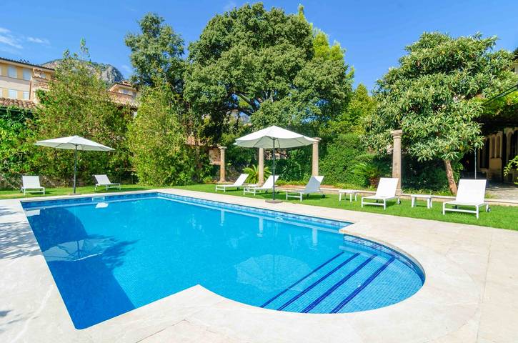 Villa für 14 Personen, mit Pool und Garten sowie Balkon, kinderfreundlich in Sóller